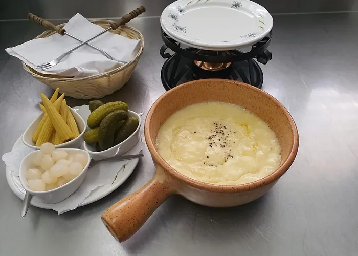 Hotel-restaurant-linde Gundlischwand