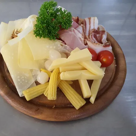 Hotel-restaurant-linde 2* Gundlischwand