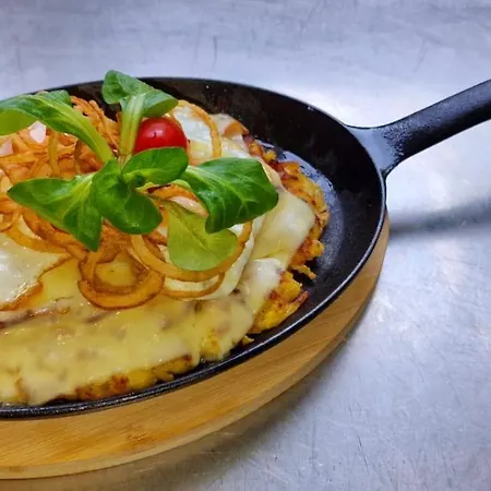 Hotel-restaurant-linde Gundlischwand