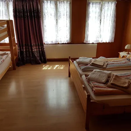 Hotel-restaurant-linde Gundlischwand