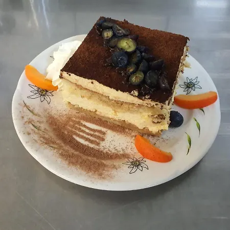ومطعم لينده 2* غوندليشواند