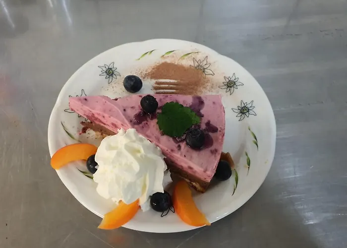 Hotel-restaurant-linde מלון